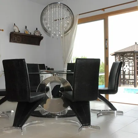 With 3 Bedrooms In Peyia, With Wonderful Sea View And Private Po Villa