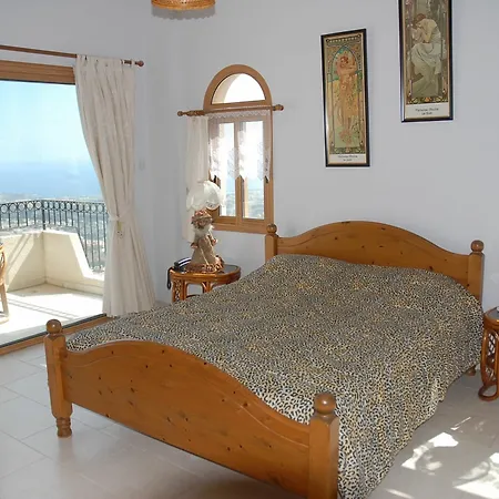 With 3 Bedrooms In Peyia, With Wonderful Sea View And Private Po * Peyia